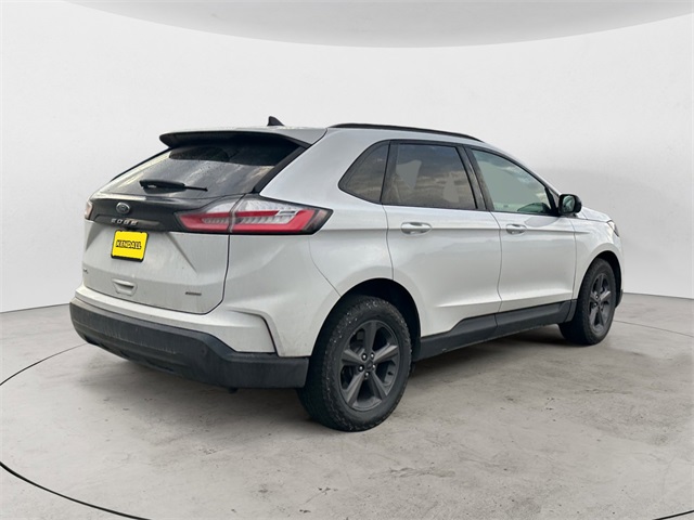 2024 Ford Edge SEL photo 5
