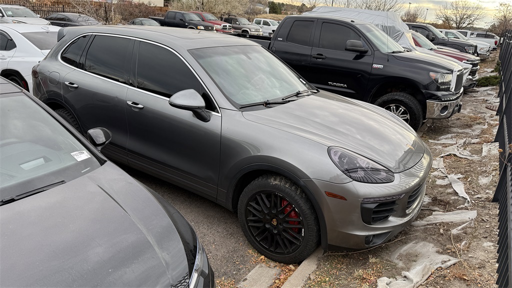 2016 Porsche Cayenne S