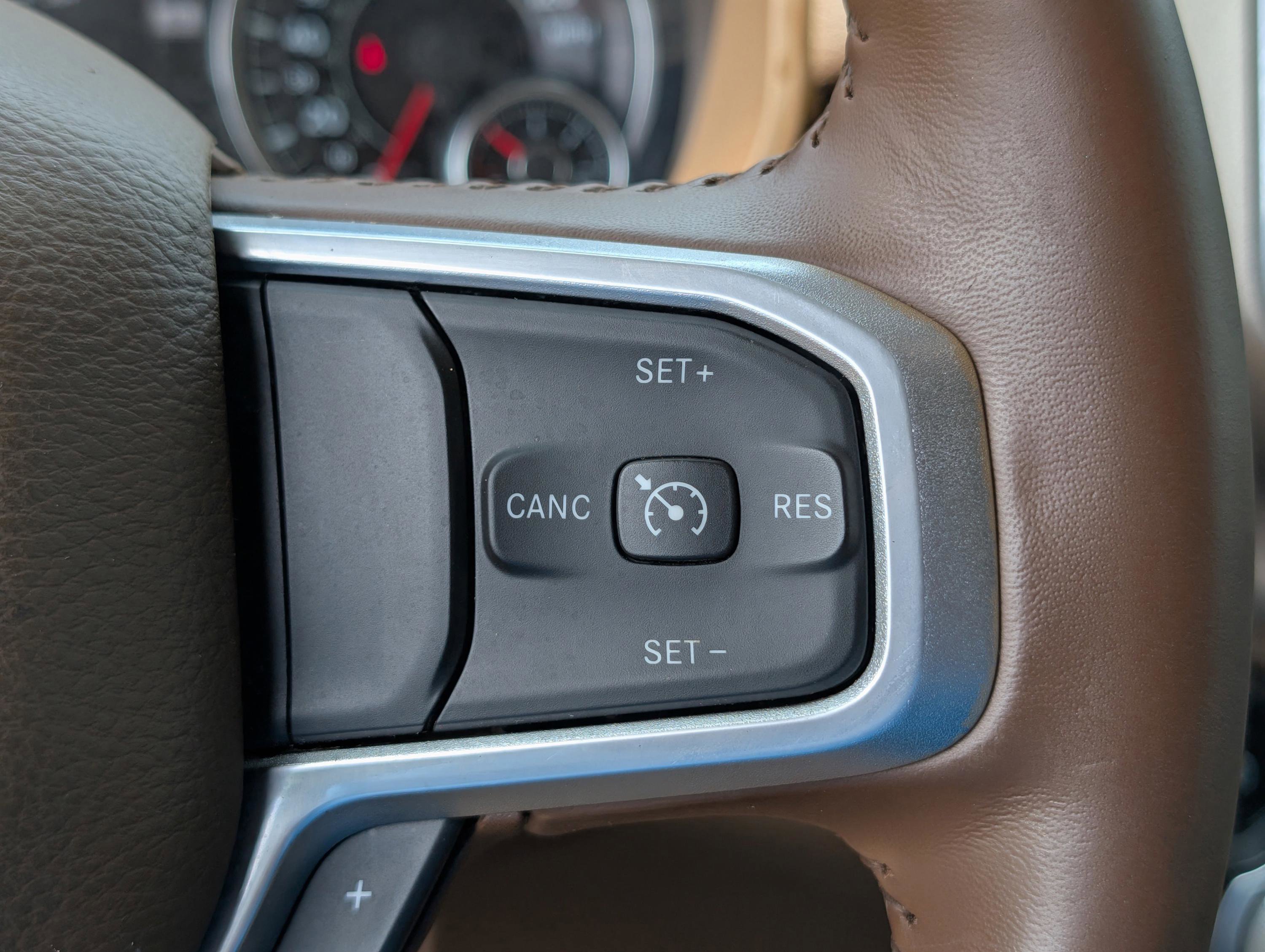 2020 Ram 1500 Laramie photo 14