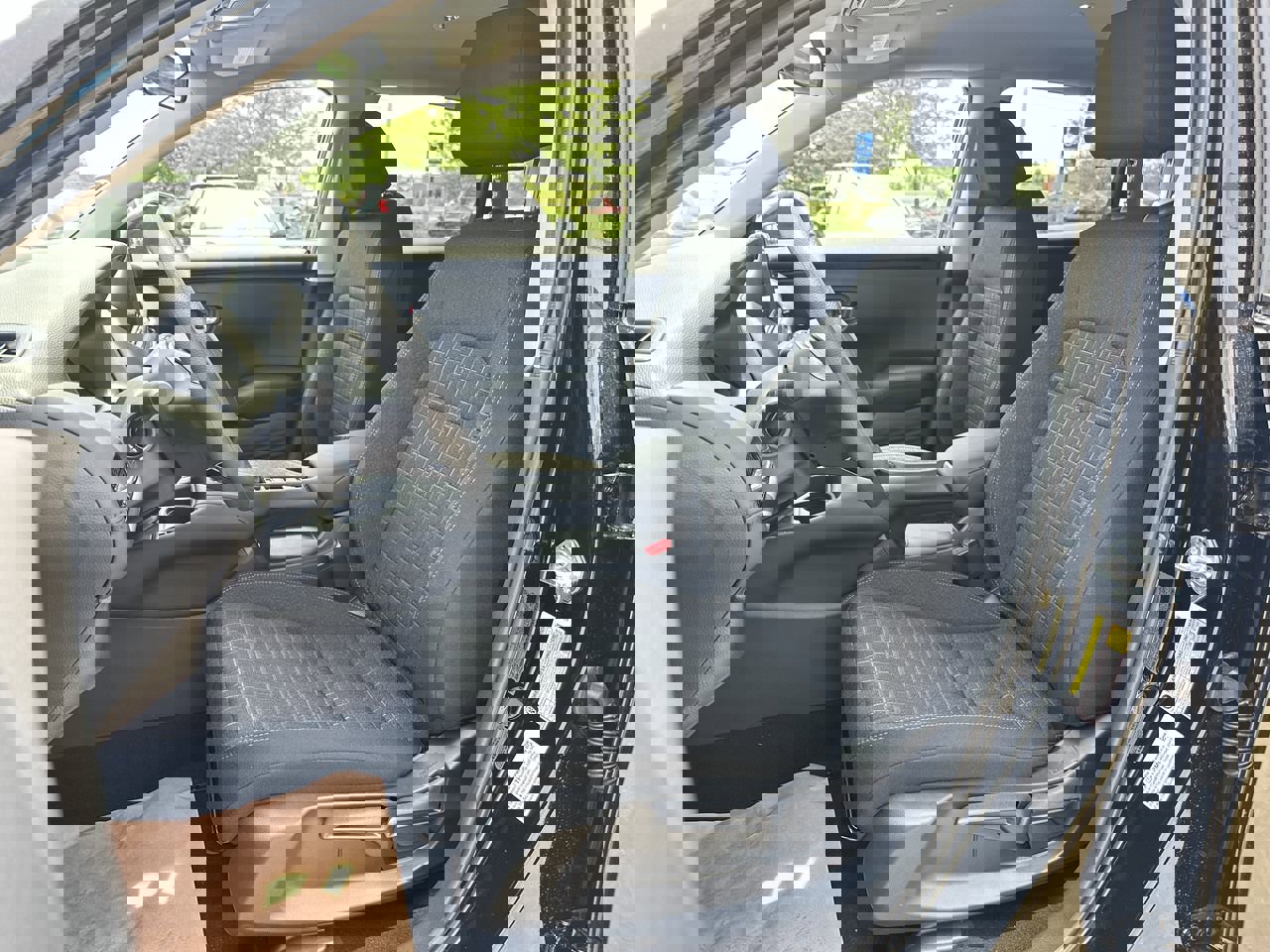 2026 Honda HR-V LX photo 9