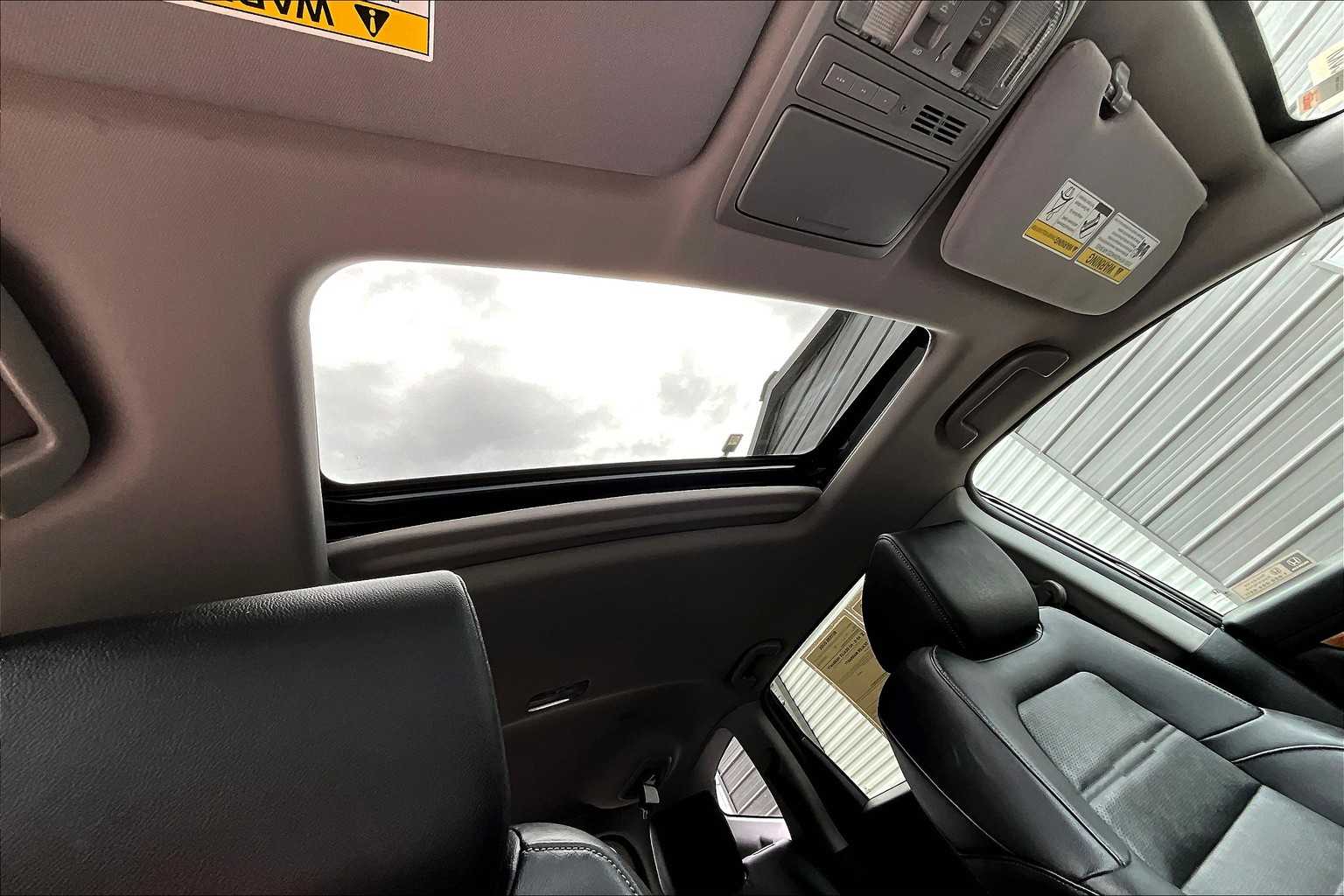2019 Honda CR-V EX-L photo 13
