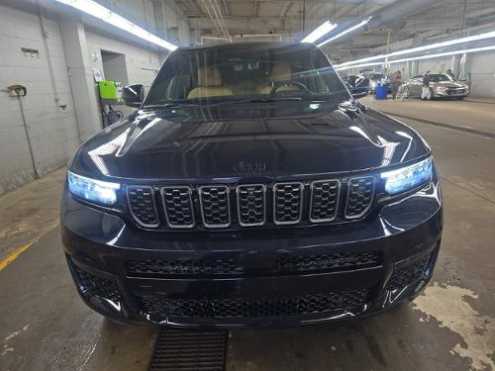 Used 2024 Jeep Grand Cherokee L Summit Reserve with VIN 1C4RJKET3R8602036 for sale in Kansas City