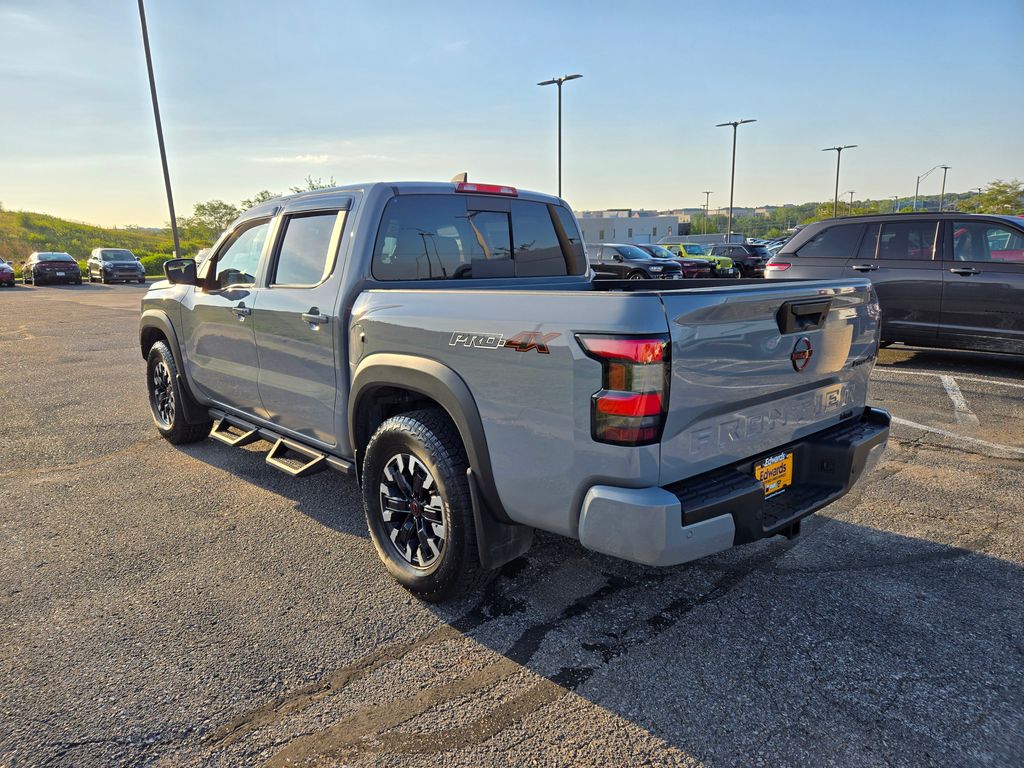 2023 Nissan Frontier PRO-4X photo 5