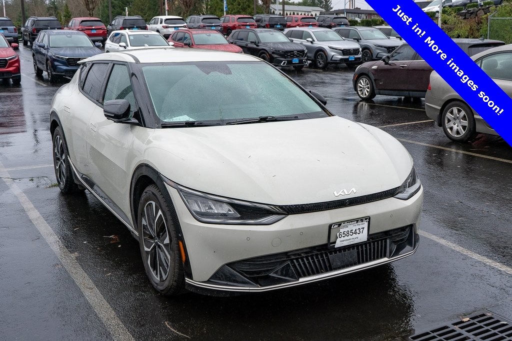 2022 Kia Ev6 Wind's photo