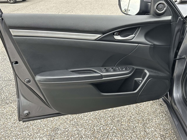 2019 Honda Civic Sport photo 27