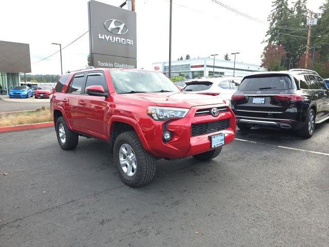 2022 Toyota 4Runner SR5's photo