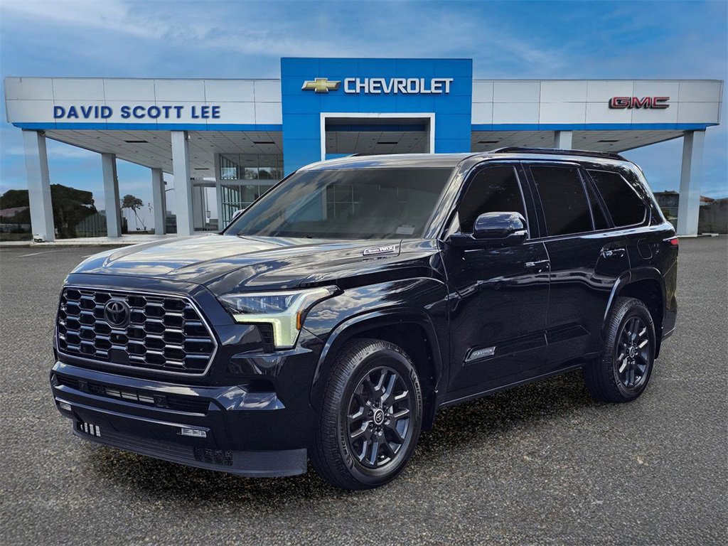 2024 Toyota Sequoia Platinum's photo