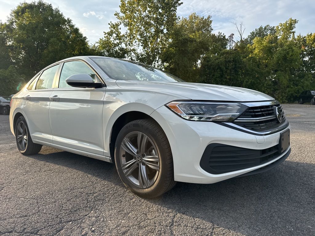2023 Volkswagen Jetta 1.5T SE photo 3