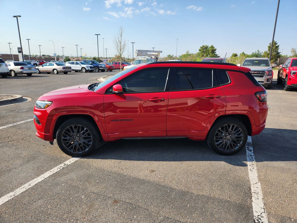 2024 Jeep Compass Limited photo 3