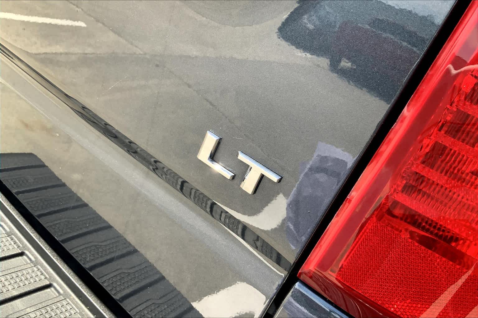2021 Chevrolet Silverado 1500 LT photo 9