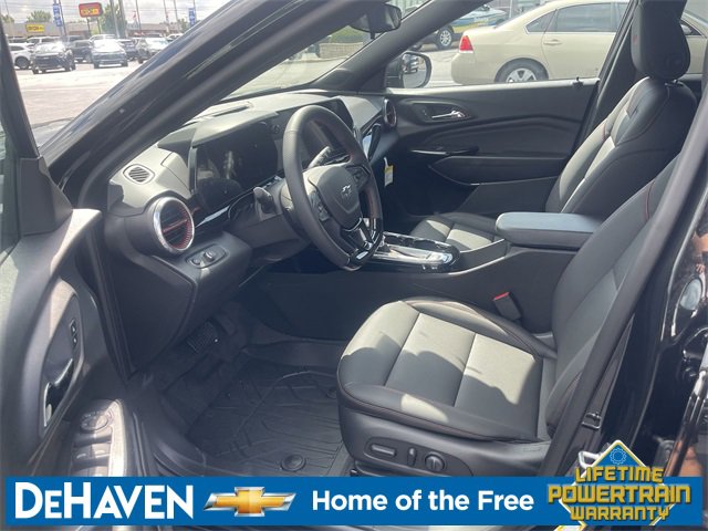 2025 Chevrolet Trax photo 17