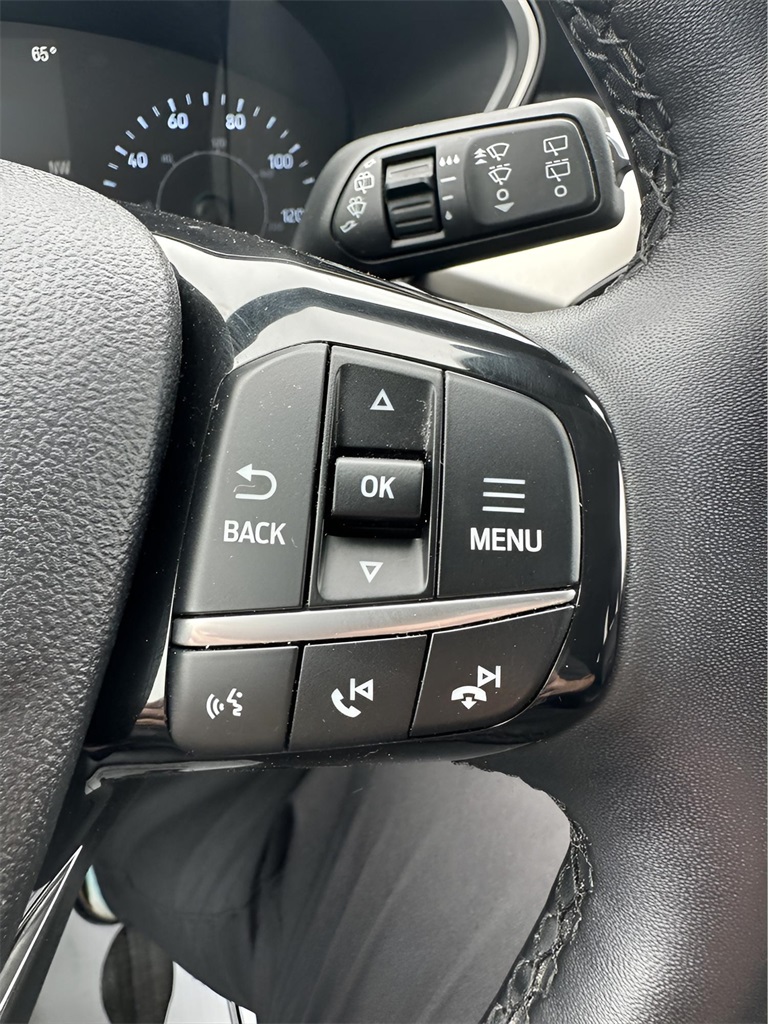 2022 Ford Escape SEL photo 22