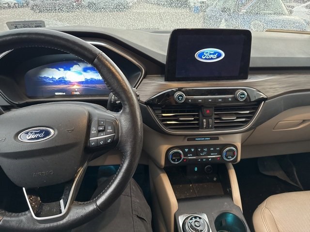 2020 Ford Escape Titanium photo 13