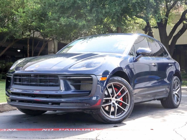 2022 Porsche Macan S