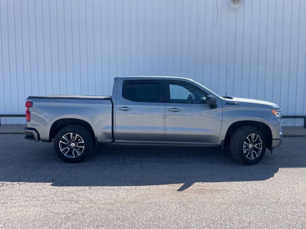2023 Chevrolet Silverado 1500 RST photo 4