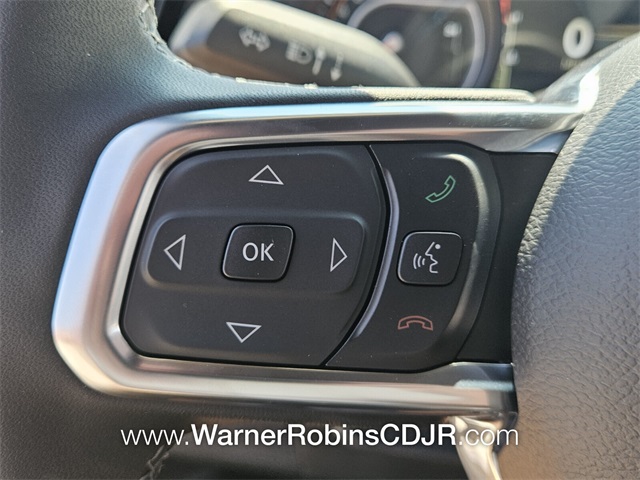 2025 Jeep Wrangler Sahara photo 21
