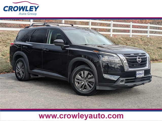 2022 Nissan Pathfinder SV's photo