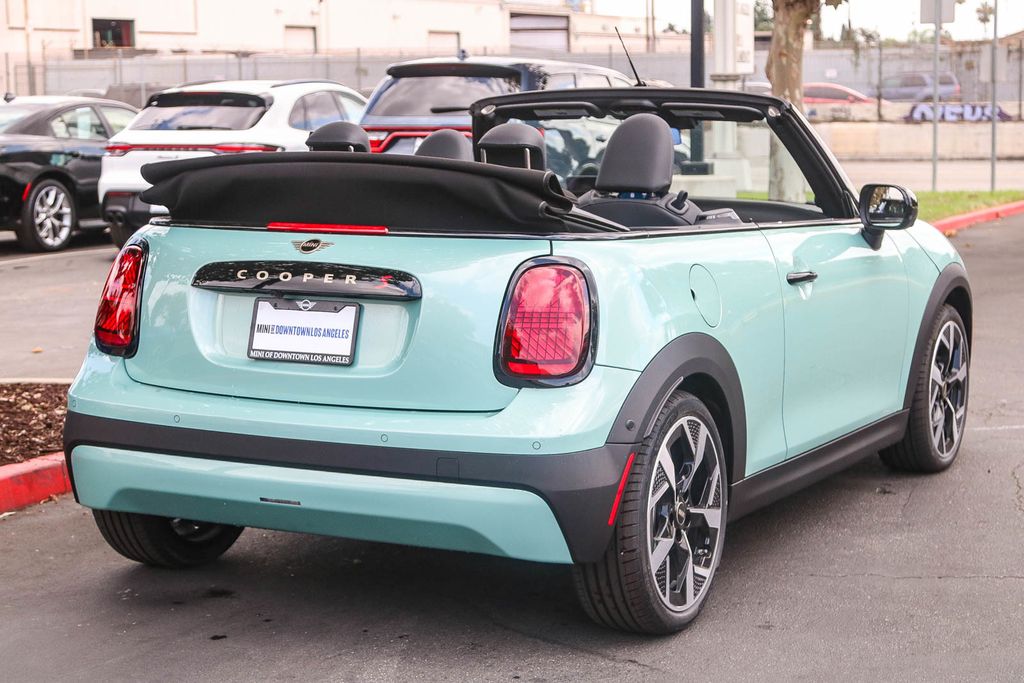 2026 Mini Cooper Convertible Iconic photo 15