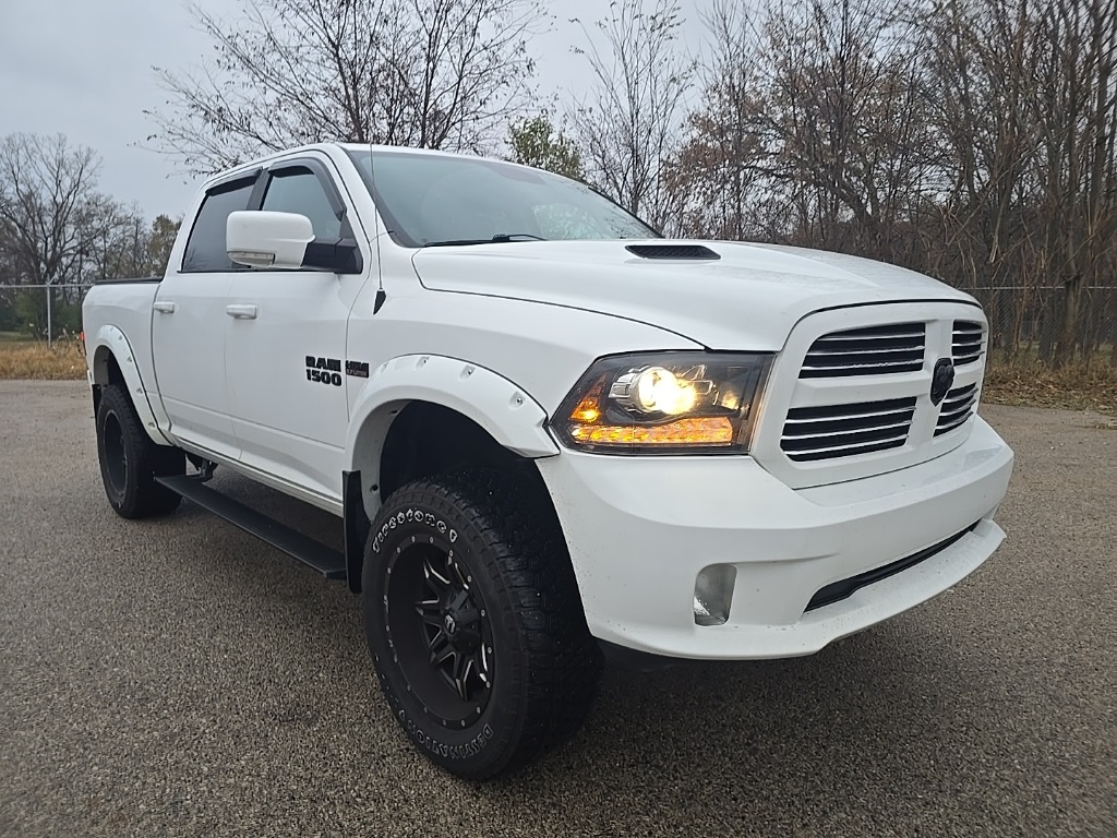 2017 Ram 1500 Sport photo 2