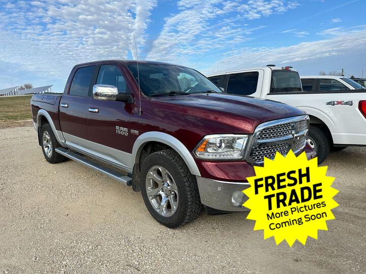 2017 Ram 1500 Laramie photo 2