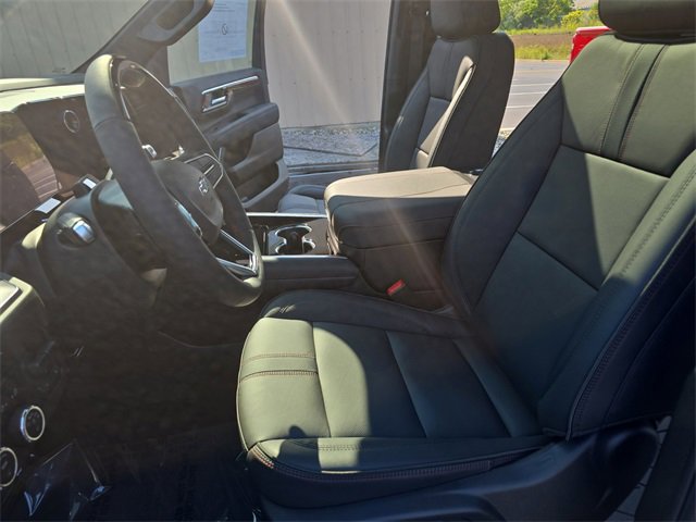 2025 Chevrolet Tahoe RST photo 14
