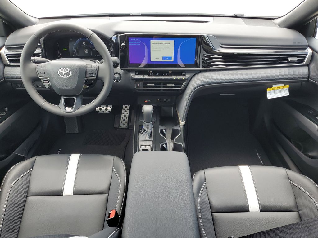 2025 Toyota Camry SE photo 14