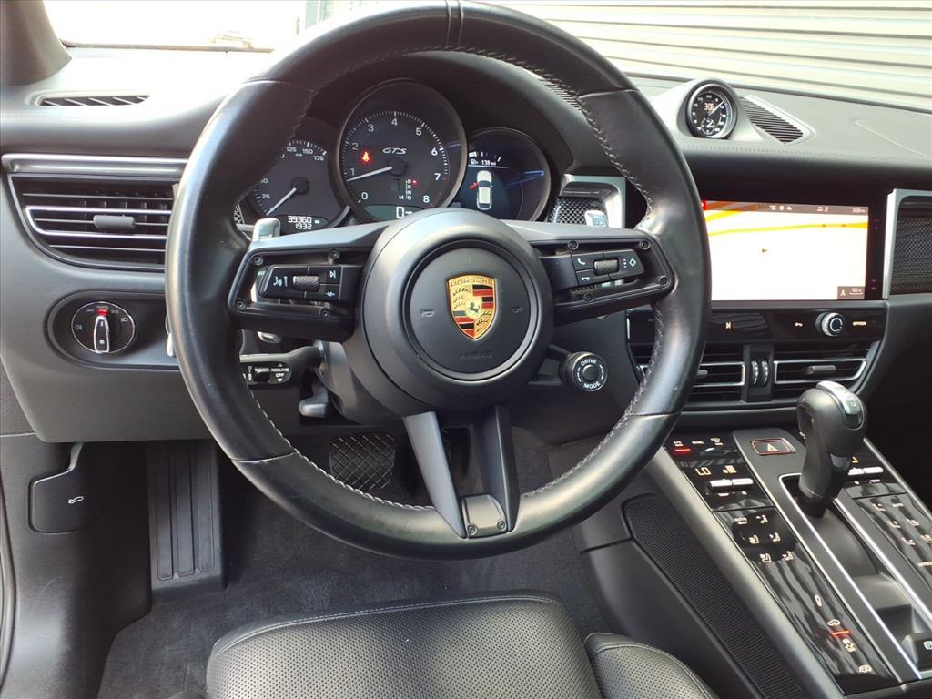 2023 Porsche Macan GTS photo 2