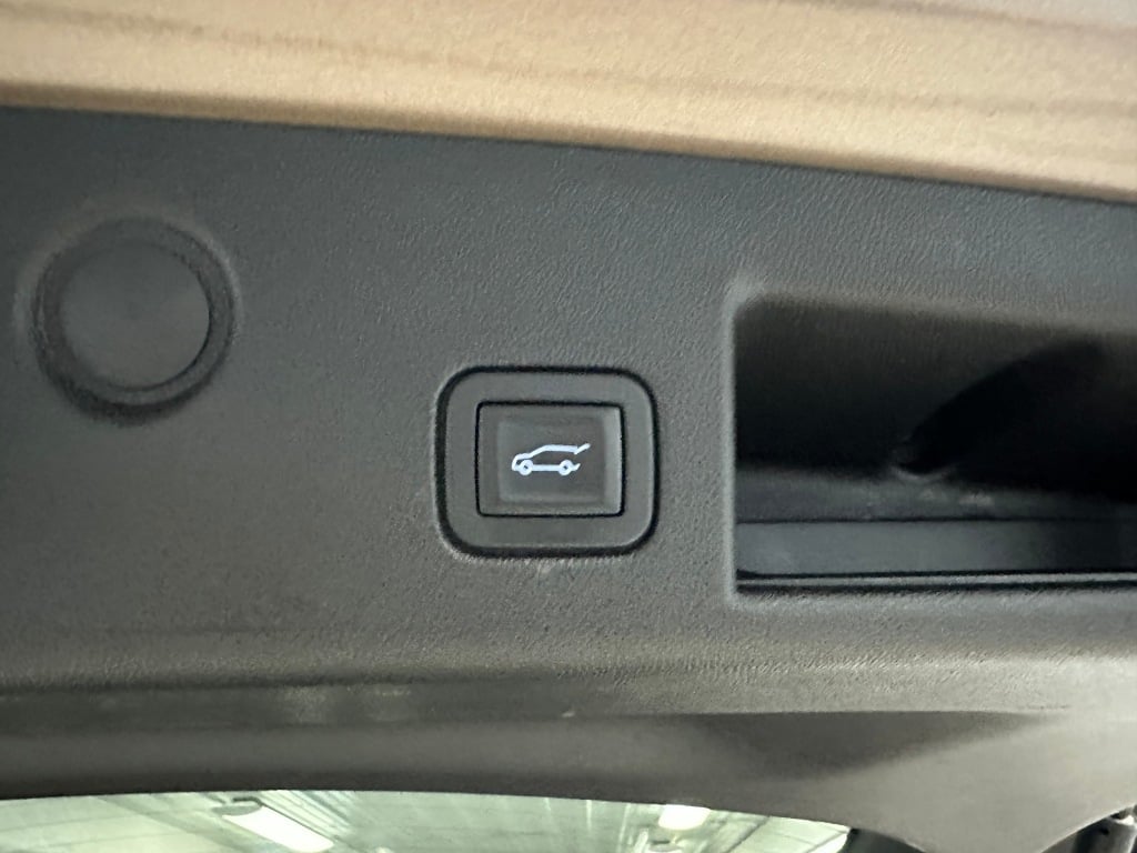 2019 Chevrolet Equinox LT photo 18