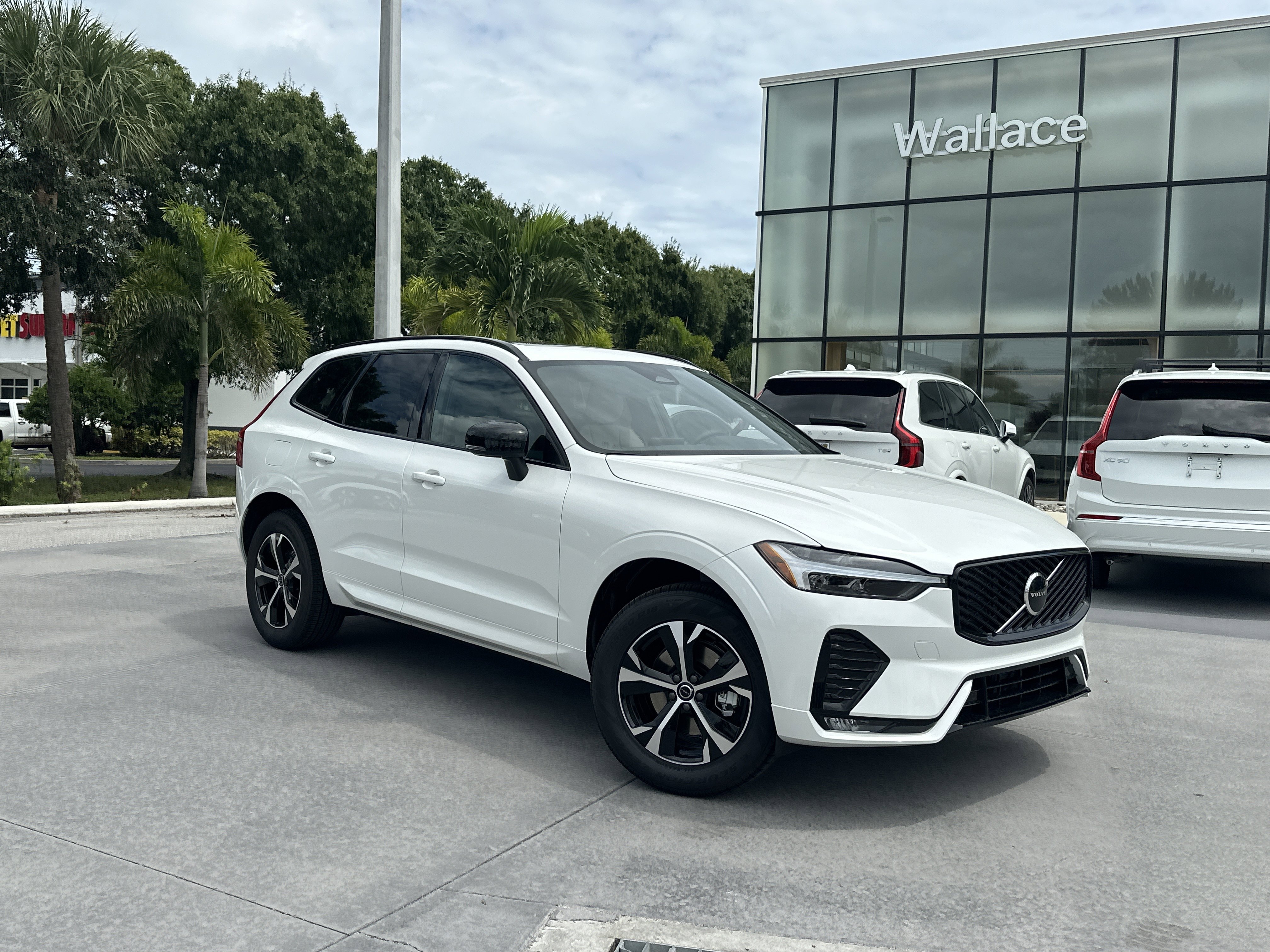 2026 Volvo XC60 Core