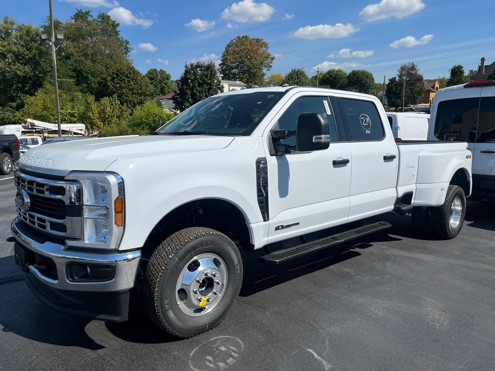 2026 Ford F-350 Super Duty XLT's photo
