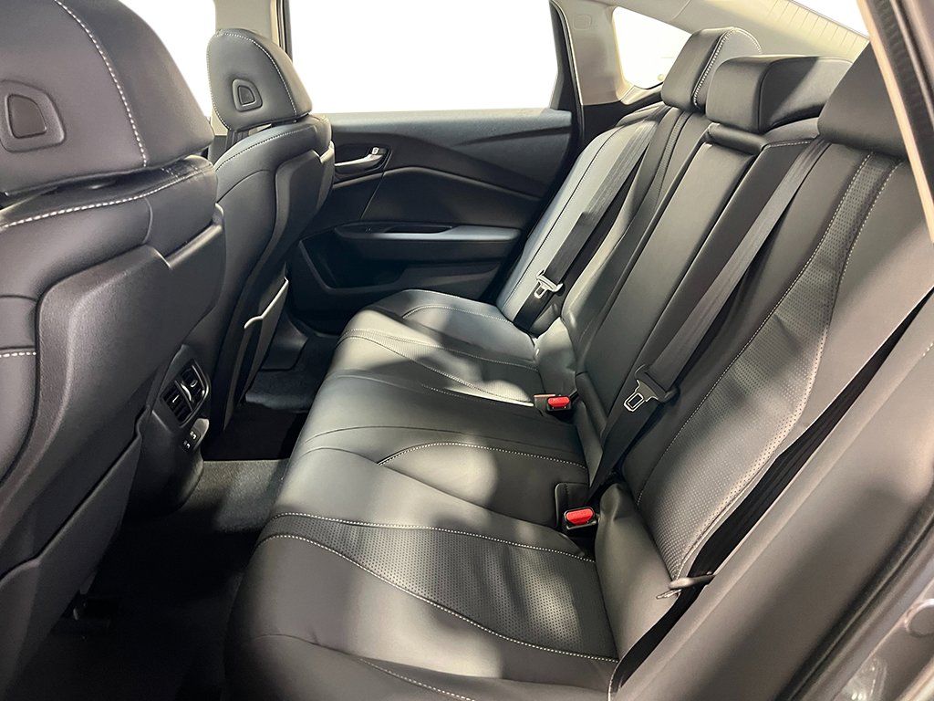 2025 Acura TLX Technology photo 21