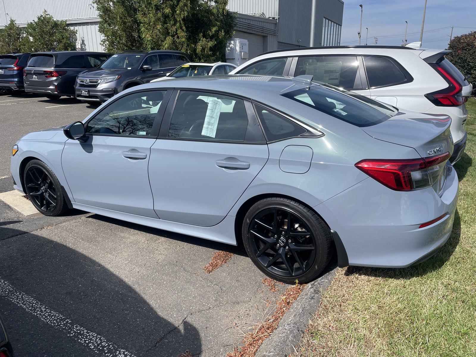 2023 Honda Civic Sport photo 3