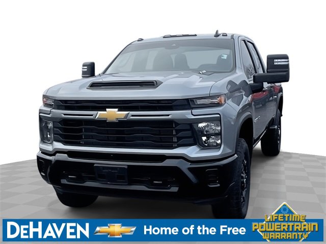 2024 Chevrolet Silverado 2500HD Custom's photo