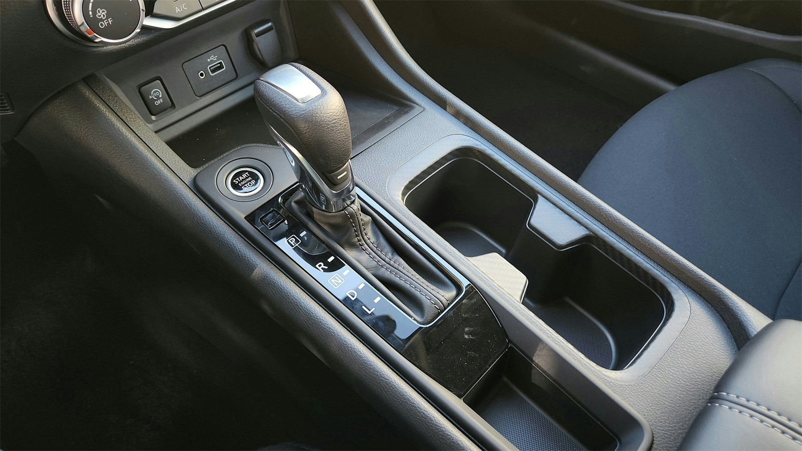 2024 Nissan Sentra S photo 19