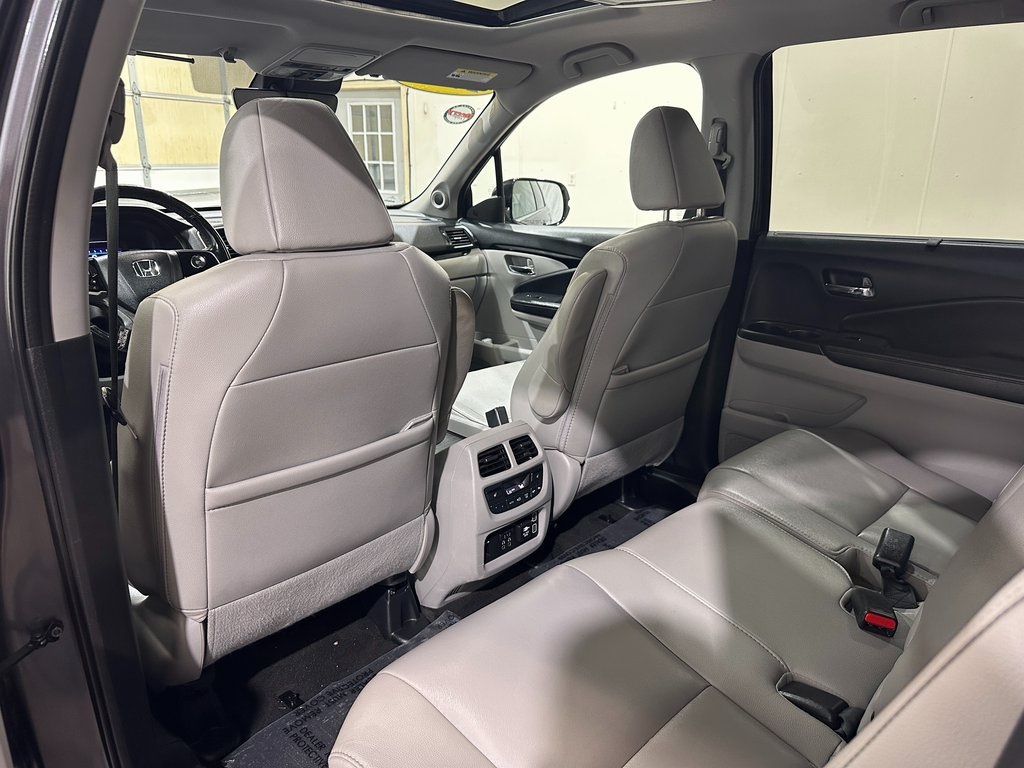 2019 Honda Pilot Touring photo 27