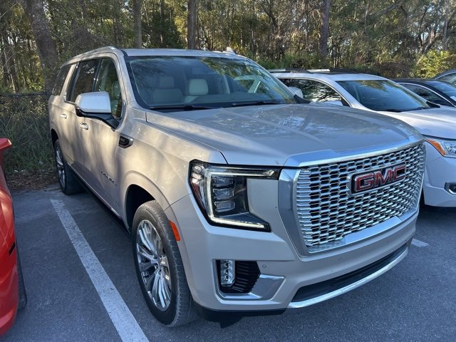 2022 GMC Yukon XL Denali's photo