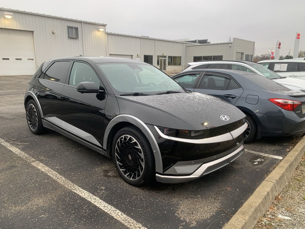 Used 2022 Hyundai IONIQ 5 Limited with VIN KM8KRDAF6NU079727 for sale in Triadelphia, WV