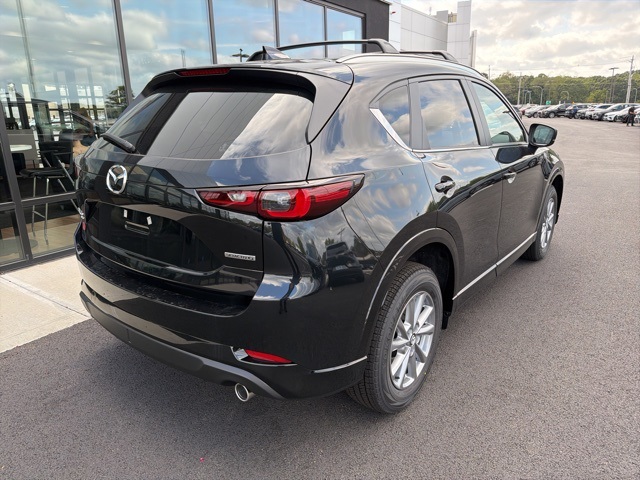 2025 Mazda CX-5 2.5 S Preferred photo 3