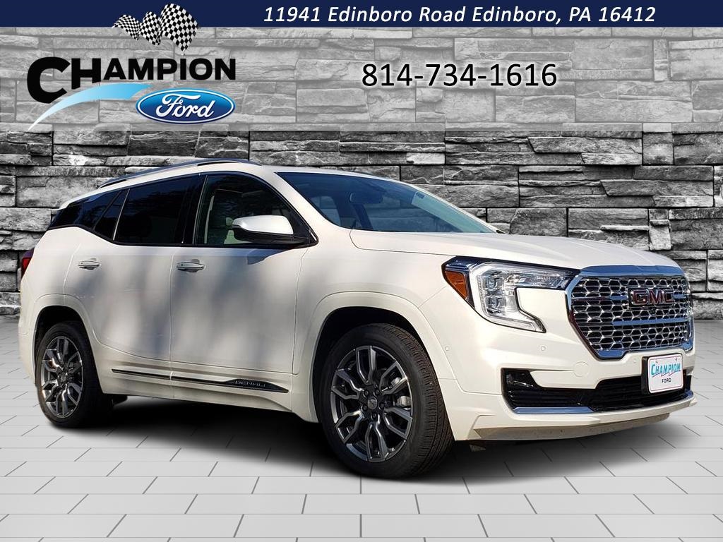 2024 GMC Terrain Denali's photo