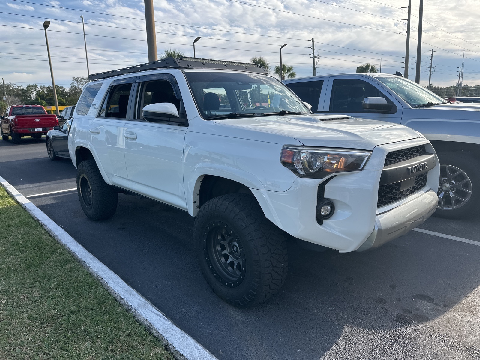 2022 Toyota 4Runner TRD Off-Road's photo