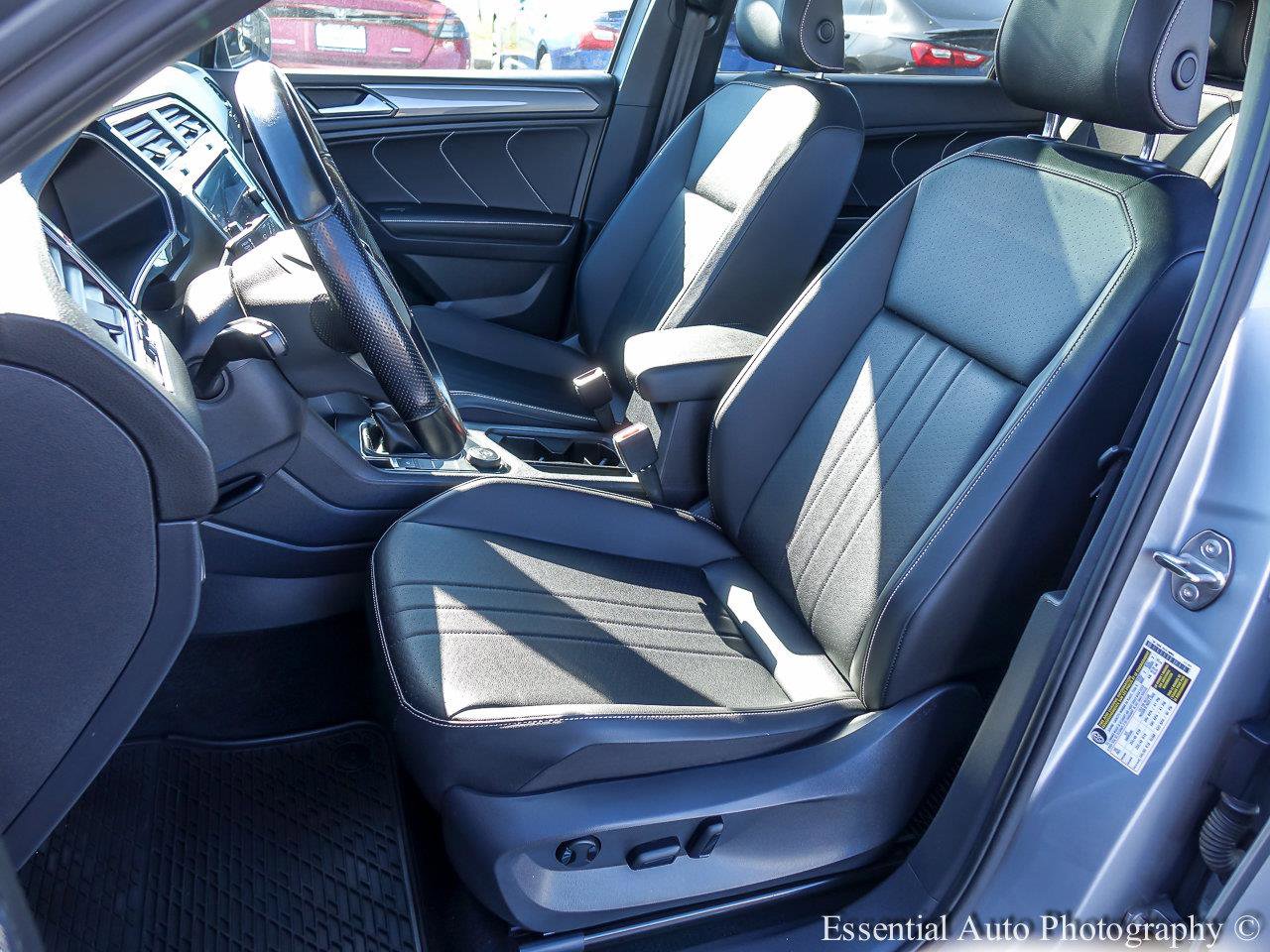 2023 VOLKSWAGEN TIGUAN - Image 7