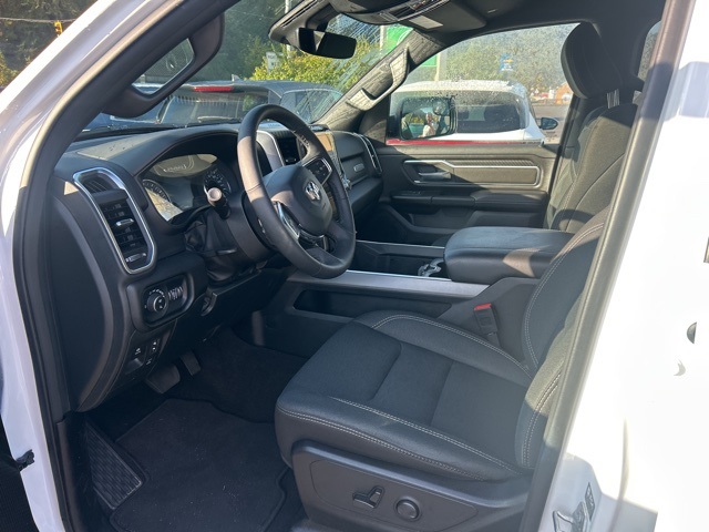 2025 Ram 1500 Big Horn Lone Star photo 3