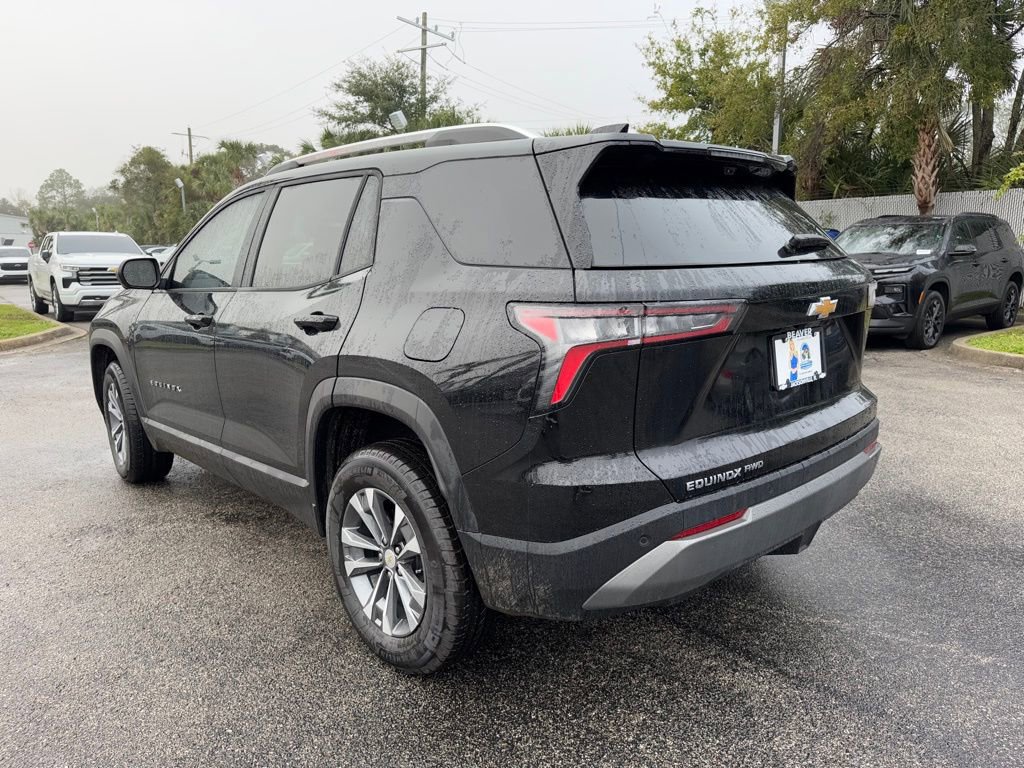 2025 Chevrolet Equinox LT photo 4