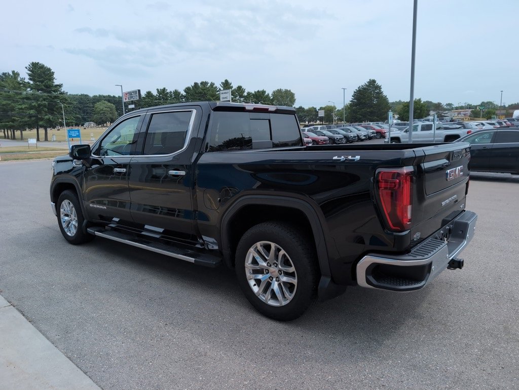 2021 Gmc Sierra 1500 SLT photo 3