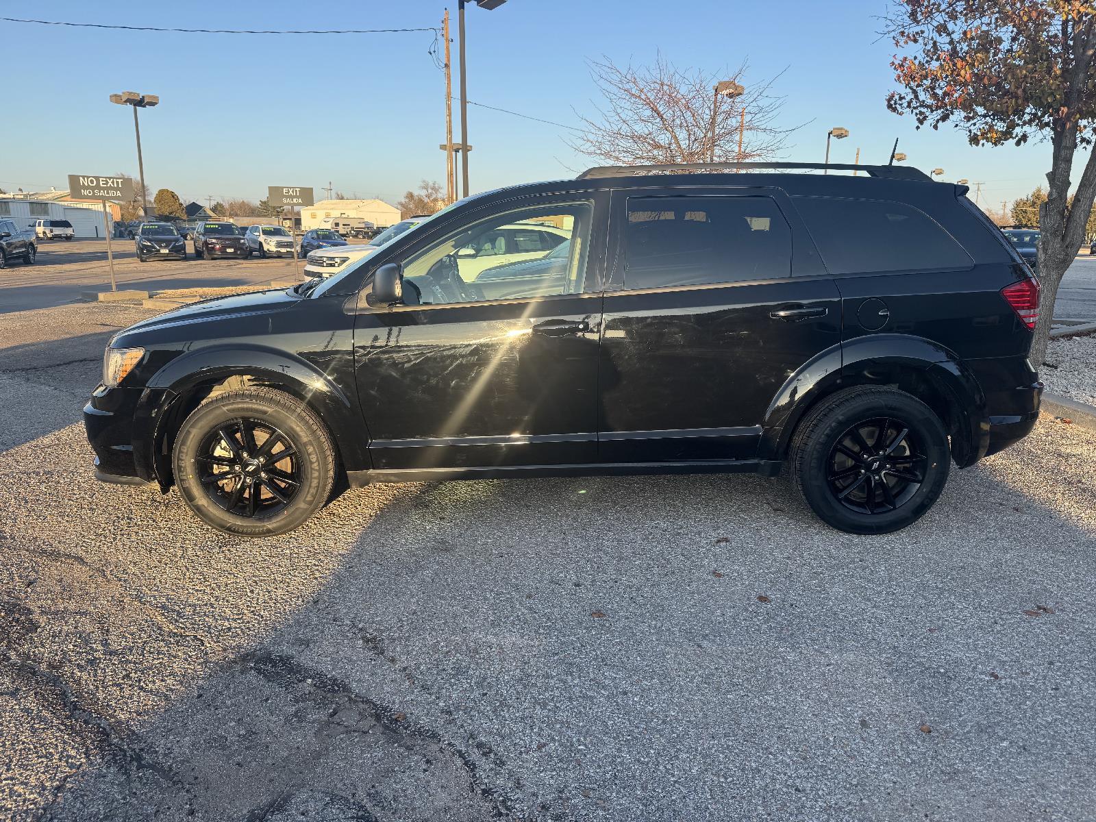 Used 2020 Dodge Journey SE with VIN 3C4PDCAB5LT266190 for sale in Dodge City, KS