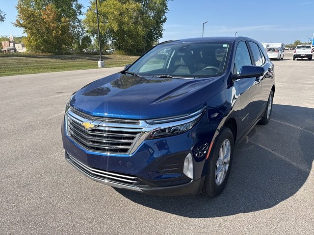 2023 Chevrolet Equinox LT photo 3