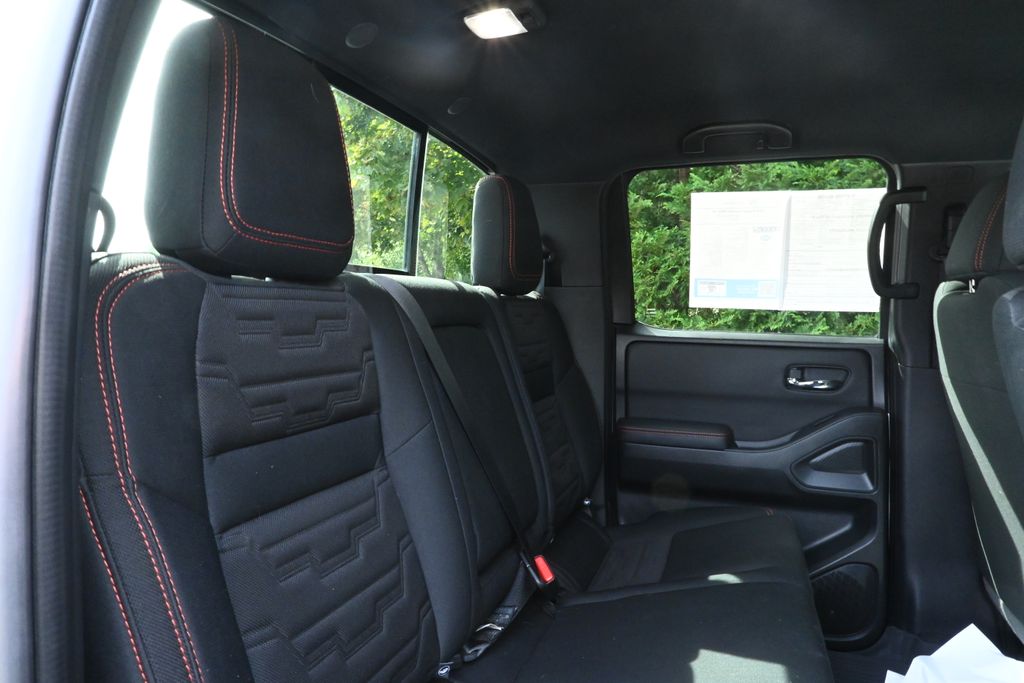 2023 Nissan Frontier PRO-4X photo 31