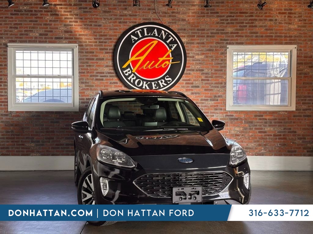 2020 Ford Escape Titanium's photo