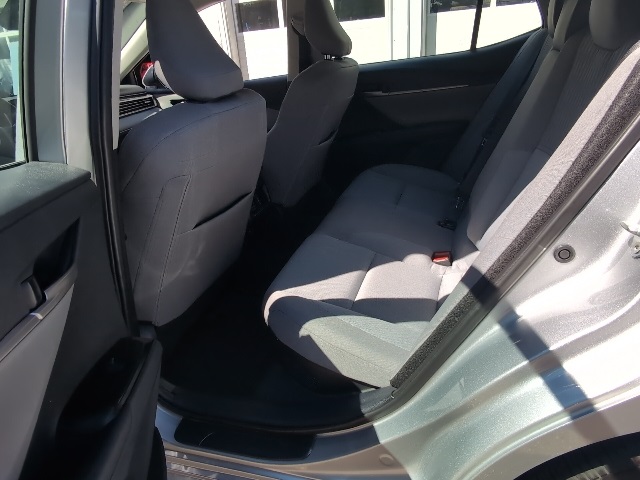 2025 Toyota Camry LE photo 31