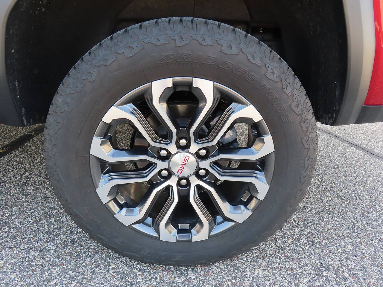 2024 Gmc Canyon Denali photo 21